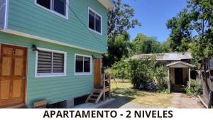 Το κτήριο όπου στεγάζεται  το διαμέρισμα