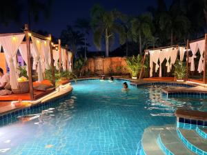 Swimmingpoolen hos eller tæt på Dewata wellness sauna + 14 billeder