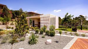 En have udenfor Luxury villa Mar with infinity pool in Rab