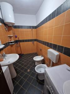 Et badeværelse på Loredana Apartment