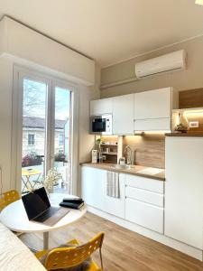 Nhà bếp/bếp nhỏ tại MiA MARiA MARGAUX