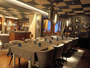 Εστιατόριο ή άλλο μέρος για φαγητό στο SNÖ Hotel Candanchú +38 φωτογραφίες