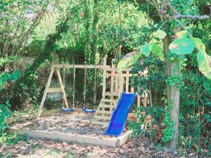 Herní místnost nebo prostor pro děti v ubytování Domaine de Lamagistère - Gite de groupe - Piscine