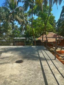 Ảnh trong thư viện ảnh của STRIPGREENS BeACH & BACKWATER RESORT VALIYAPARAMBA ở Trikarpur