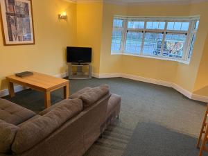 TV a/nebo společenská místnost v ubytování 36 Flesk River Apartment