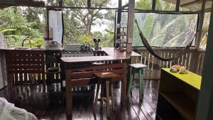 O grădină în afara Pure Roots +52 fotografii