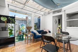 Et opholdsområde på Melbourne rustic beach house 2km CBD + 42 billeder