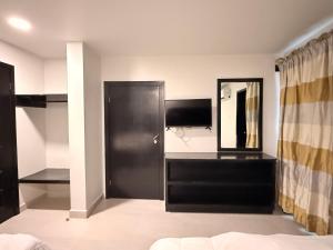 Postel nebo postele na pokoji v ubytování Hotel Señorial + 35 fotografií