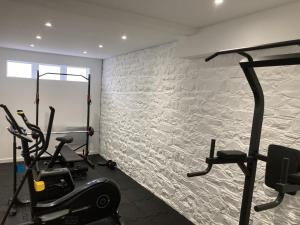 Phòng/tiện nghi tập thể dục tại KenavHome Ker Laf