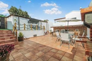 En balkon eller terrasse på Lanzarote BBQ & Terrace Escape