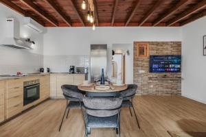 Køkken eller tekøkken på Lanzarote BBQ & Terrace Escape