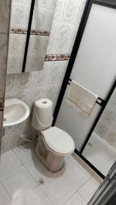 Et badeværelse på Nuevo Olimpo 202 Family Central and quiet