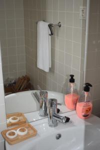 Et badeværelse på Estação Ferroviária de Celorico de Basto + 38 billeder