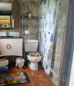 Koupelna v ubytování Jubilee Campsite Swim & Paint