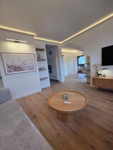 โทรทัศน์และ/หรือระบบความบันเทิงของ Ferienwohnungen Haus Daut