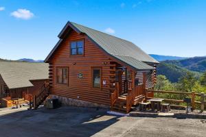 En generel udsigt til bjerge eller udsigt til bjerge taget fra feriehuset