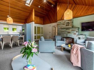 Et tv og/eller underholdning på 3 Bed in Saltash oc-87711