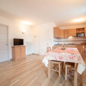 Afbeelding uit fotogalerij van Residence Alpenrose in Molveno