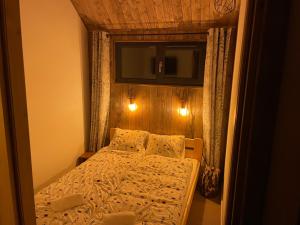 En eller flere senge i et værelse på RiverHouse