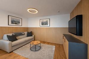 Et tv og/eller underholdning på BERGBLICK Penthouse - AlpenLuxus Collection