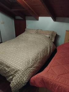 Postel nebo postele na pokoji v ubytování Chaido's attic