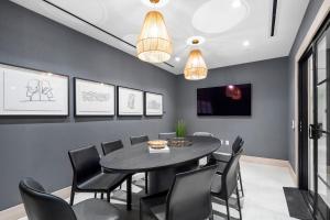 Et opholdsområde på Luxury Condo in Downtown Miami