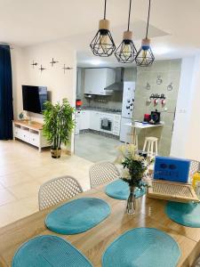 Η κουζίνα ή μικρή κουζίνα στο Tu Lugar Soñado-Lifestyle Premium Pool-Confort