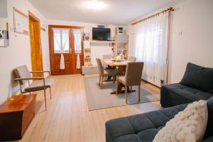 Et tv og/eller underholdning på Kuća za odmor Jagnjić