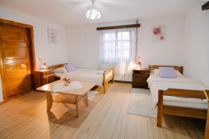 En eller flere senge i et værelse på Kuća za odmor Jagnjić