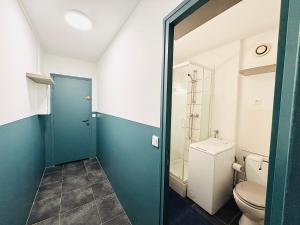 Et badeværelse på Studio Proche Gare Et Commodités