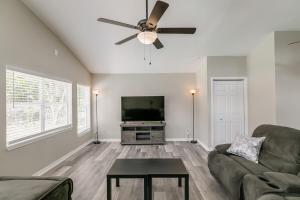 Foto dalla galleria di Central Melb Accessible 5bd 3ba Pool Sleeps 14 a Melbourne