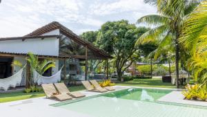 Swimmingpoolen hos eller tæt på Pé na Areia