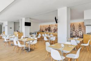 TV a/nebo společenská místnost v ubytování Fiesta Inn Express Durango