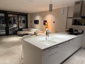 Nhà bếp/bếp nhỏ tại Ourthe Basse