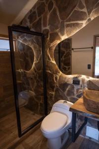 Et badeværelse på Ecohotel Mauka