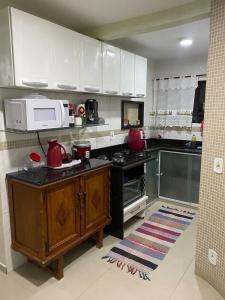 Nhà bếp/bếp nhỏ tại Casa completa em Búzios! 1km de Tucuns e Geribá