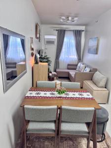 Et opholdsområde på Budget Condo HomeStay at Soleia Manors Butuan City Free Parking
