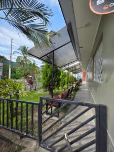 Ban công/sân hiên tại Alojamiento Oslo San Ramón