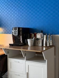 Tiện nghi pha trà/cà phê tại lodge EDMONTON +36 ảnh