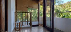 En balkon eller terrasse på Casa Vista Mar + 18 billeder