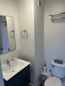 Koupelna v ubytování Alojamiento Concepción