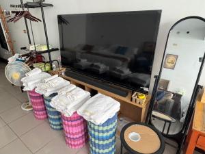 Et tv og/eller underholdning på Lukang Hongyu Hostel