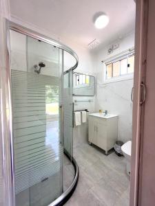 Koupelna v ubytování Major Innes Motel + 41 fotografií