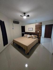 Postel nebo postele na pokoji v ubytování Hanna Suite