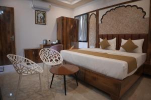 Gallery image of Aranya Villa in Udaipur +12 photos