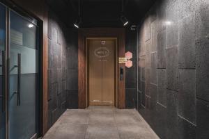 Φωτογραφία από το άλμπουμ του V Hotel σε Gumi