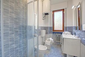 Et badeværelse på La Casa Di Felice - Happy Rentals