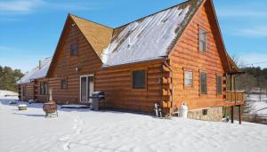 Amazing Views Hot Tub Fire Pit Game Room trong mùa đông