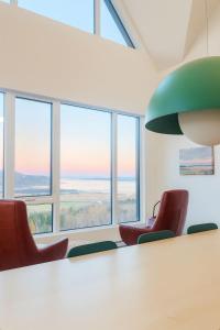 Χώρος καθιστικού στο 411 - Luxury Condo - Incredible View & Pool