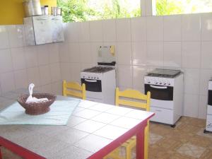 Kuchyň nebo kuchyňský kout v ubytování Albergue da Gamboa
